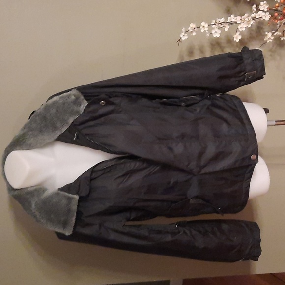 Burton Duchess snowboard jacket - Picture 7 of 16